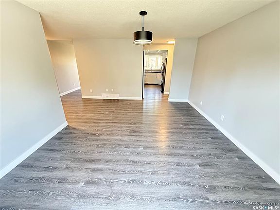 4th image of 225 18th St NE