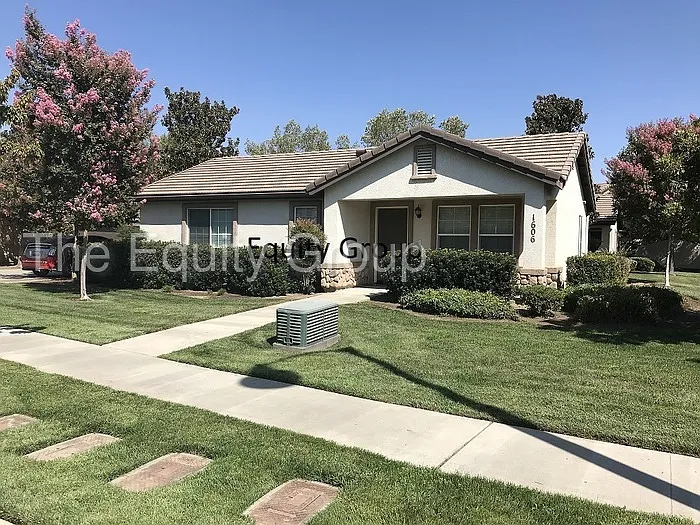 1606 Paseo Del Lago photo 1