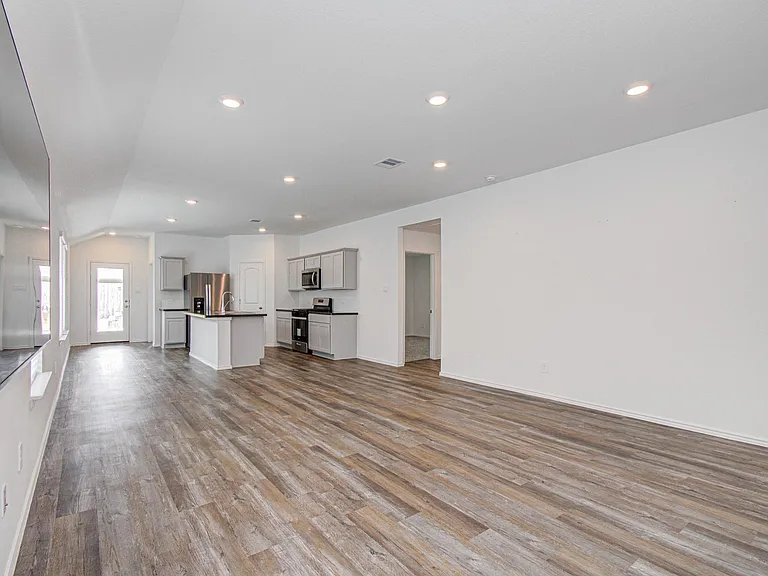 6111 Grove Of Pines St — Photo 8