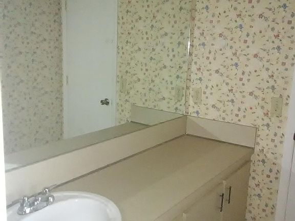 3rd image of 3007 Curry Woods Dr