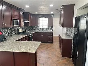 404 S Cougar Ave — Photo 7