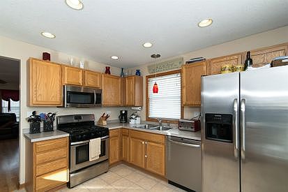3rd image of 154 N Van Buren Ave