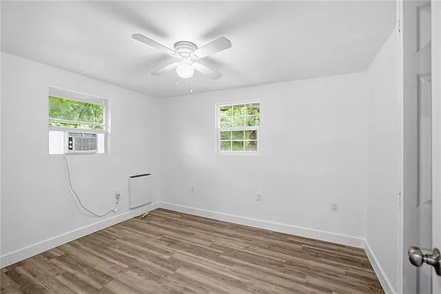 38515 Dickerson Ln — Photo 17
