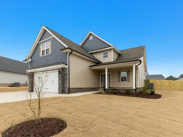 51 Blackberry Ln, Benson, NC 27504