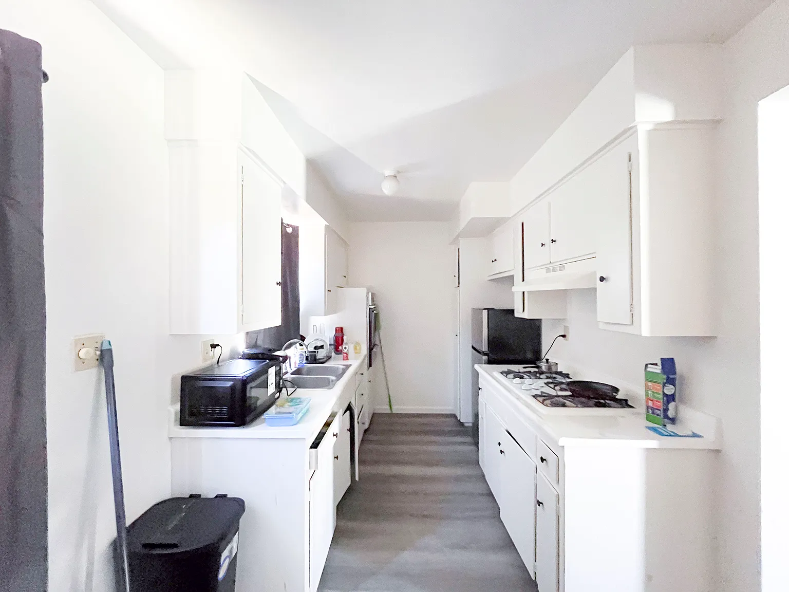 2 bed, 900 sqft, $2,250 — Photo 2
