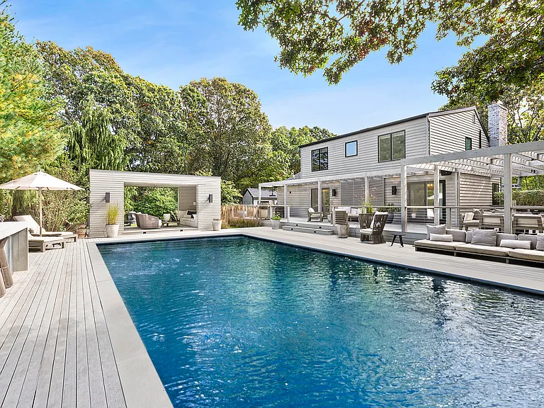 36 Bonac Wood Ln — Photo 1