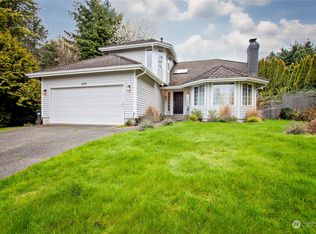 209 Casey Ct, Steilacoom, WA 98388