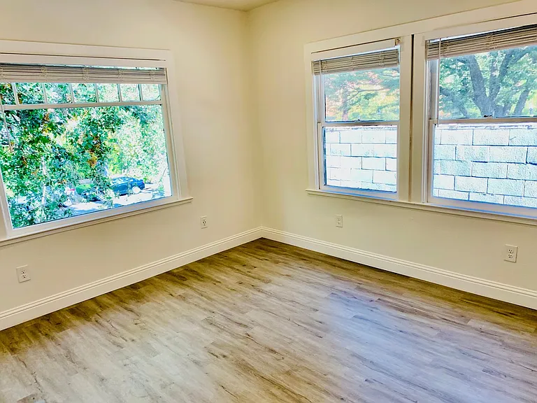 2424 L St #2 — Photo 19
