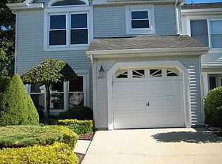 207 Manahan Ct, East Brunswick, NJ 08816