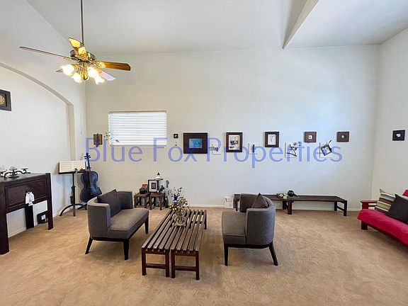 3rd image of 5537 N Hopbush Pl