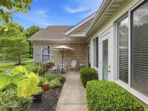 3rd image of 731 Windward Ln