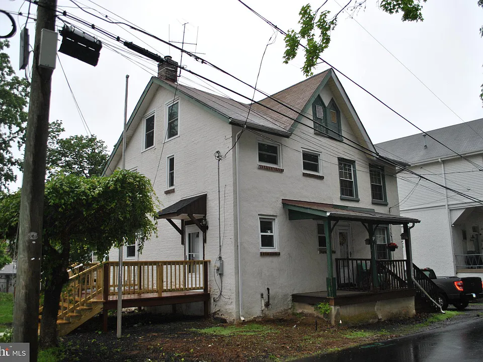 12 S Thornton Rd