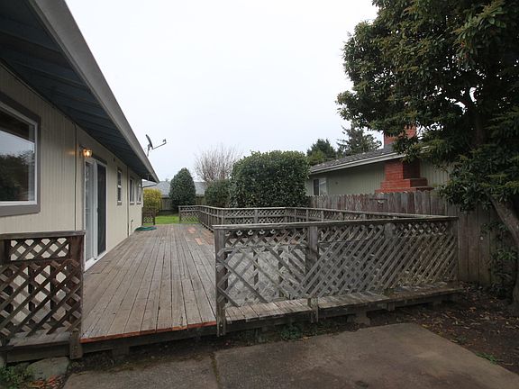 5th image of 4401 Roberts Dr