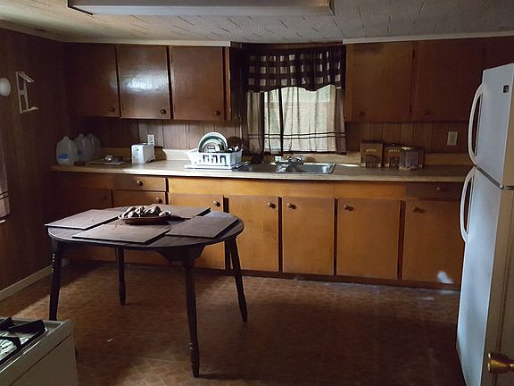 4th image of 3817 Hudson Blvd