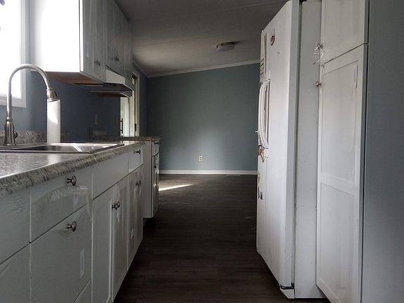 3rd image of 10660 SE 128th St