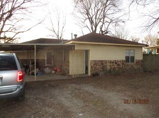 137 N Springfield St, Welch, OK 74369