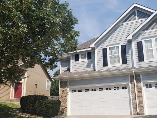1490 Legends Cir, Lawrence, KS 66049