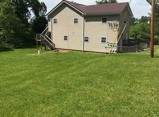 58 Racetrack Hl APT 1, Raceland, KY 41169