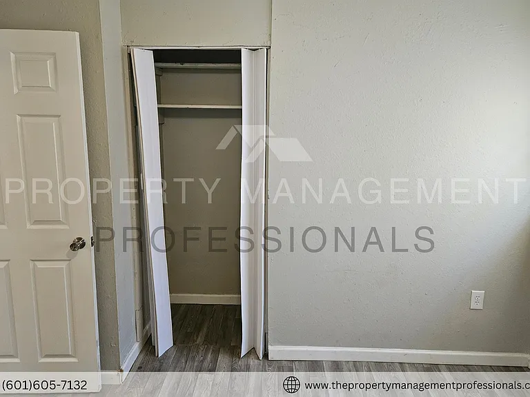 1324 Marydale Dr — Photo 16