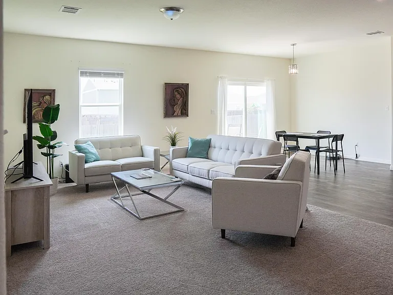 13905 Charles Abraham Way — Photo 3