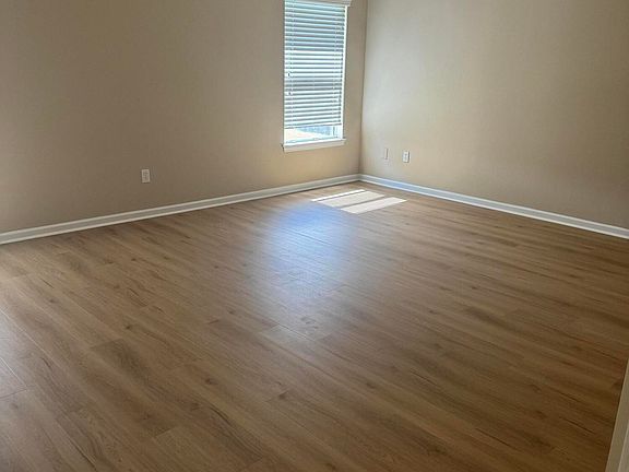 3rd image of 2016 Spring Meadows Ct