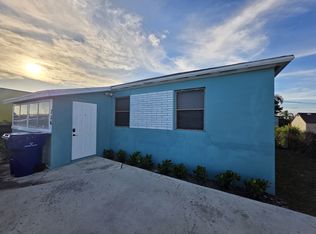 756 W 5th St, Riviera Beach, FL 33404