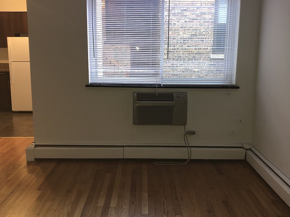 1st image of 736 W Buena Ave APT 302