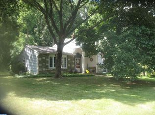 1740 Cambridge Cir, Southampton, PA 18966