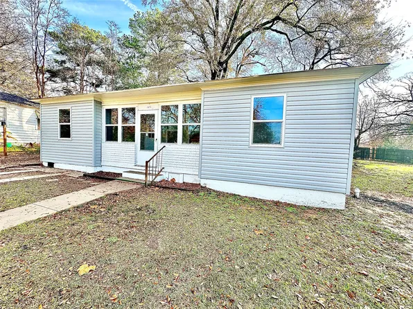 3416 Moore Dr, Texarkana, TX 75503