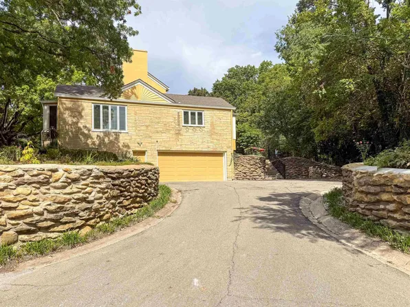 1336 Spencer Dr, Lawrence, KS 66044