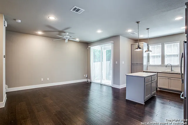 256 Claremont Ave #102 — Photo 7