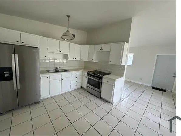 821 SW 2nd St, Florida City, FL 33034