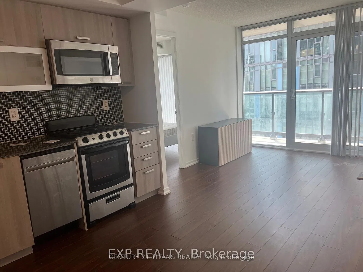 2 bed, $2,600 — Photo 3