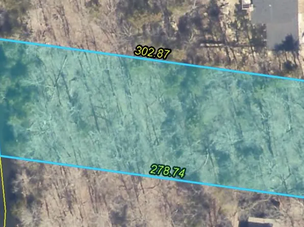 135 N Kings Rd, Lake Sherwood, MO 63357