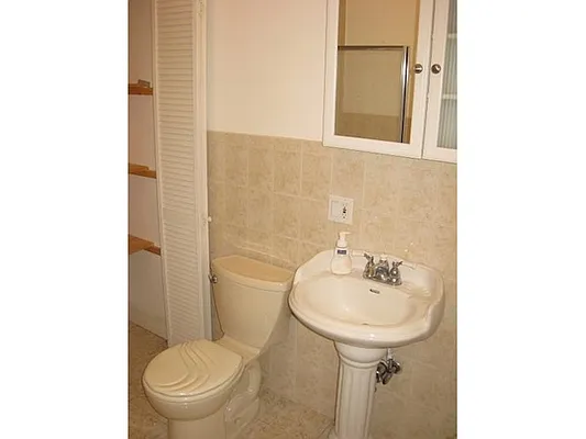 Rented by ZealEstate Group Inc | media 8