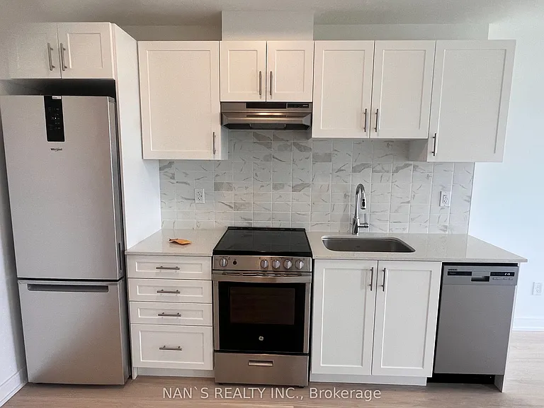 715 Davis Dr #B902 — Photo 3