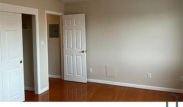 2 bed, 900 sqft, $2,350 — Photo 4