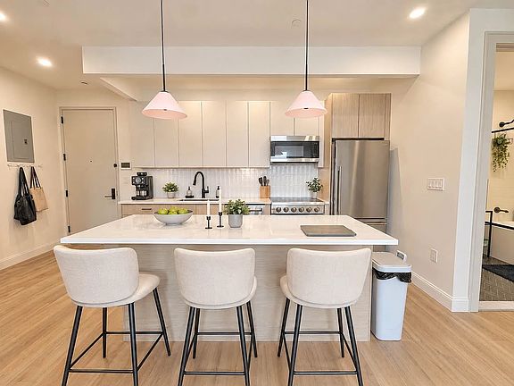 3rd image of 270 Sullivan Pl #5B