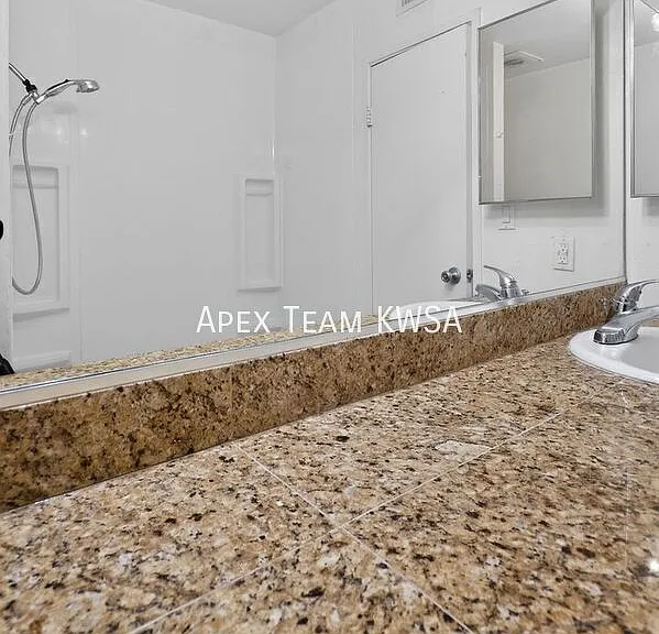 931 N Euclid Ave #243 — Photo 18