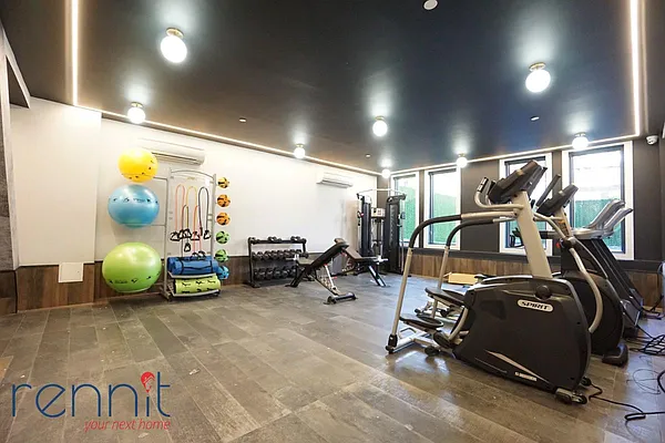 Rented by Rennit Inc. | media 35