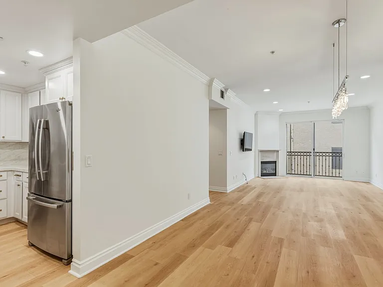 1444 S Point View St #204 — Photo 3