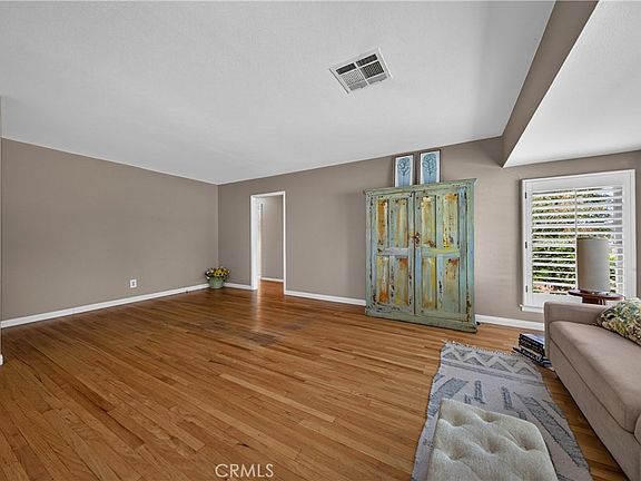 4th image of 812 Serpentine Dr