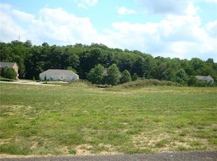 412 Forest Estates Dr, Pittsburgh, PA