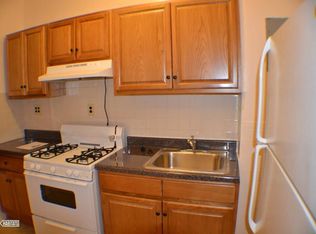 3152 34th St APT 1A, Astoria, NY 11106