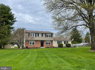 7 Sycamore Dr, Malvern, PA 19355