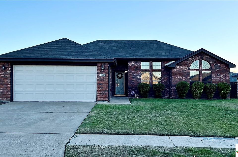 1st image of 2402 Moonstone Dr