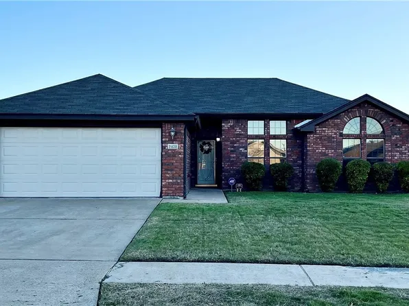 2402 Moonstone Dr, Killeen, TX 76549