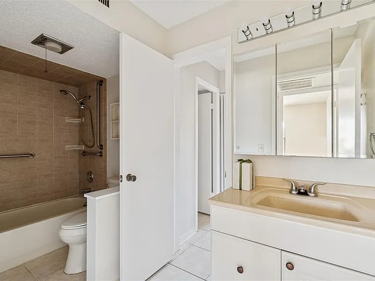 1285 Mission Hills Blvd #36-B — Photo 38