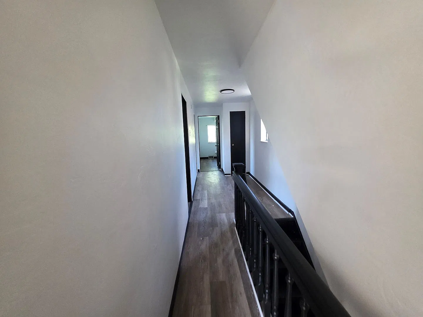 Charming 2 Bedroom Duplex in Mt Washington! — Photo 3