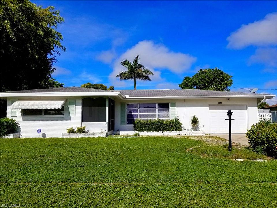 1st image of 4536 SE 11th Pl